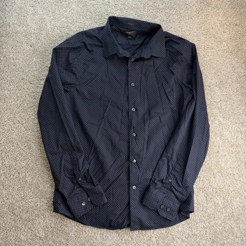 Banana Republic Dress Shirt Mens Large Blue Non Iron Untucked Fit Long Sleeve